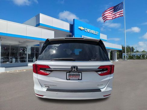 Used 2024 Honda Odyssey Elite image 4