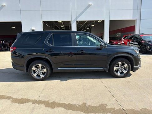 Used 2023 Honda Pilot EX-L image 2