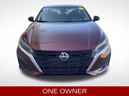 Used 2025 Nissan Altima 2.5 SV AWD/4WD image 2