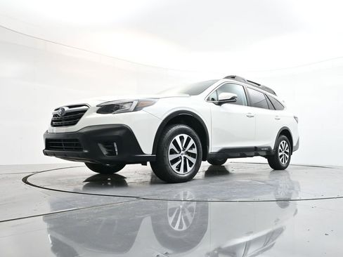 Used 2020 Subaru Outback Premium image 28