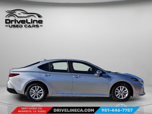 Used 2025 Toyota Camry LE image 14