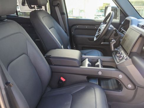 New 2026 Land Rover Defender 110 S image 20