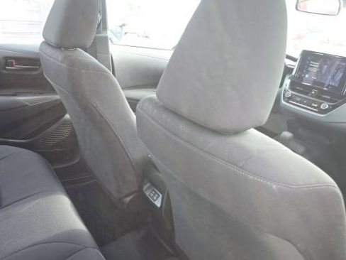 Used 2025 Toyota Corolla LE FWD image 24