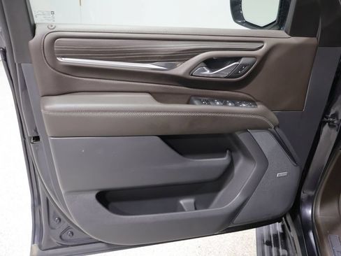 Used 2024 GMC Yukon Denali w/ Denali Reserve Package AWD/4WD image 13