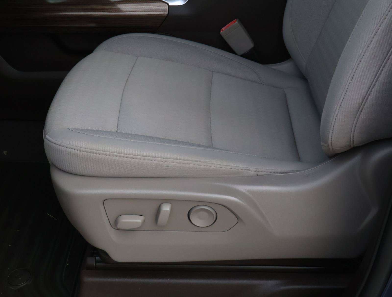 Used 2022 Chevrolet Silverado 1500 LT RWD image 15