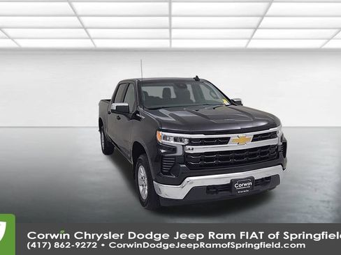 Used 2025 Chevrolet Silverado 1500 LT image 4