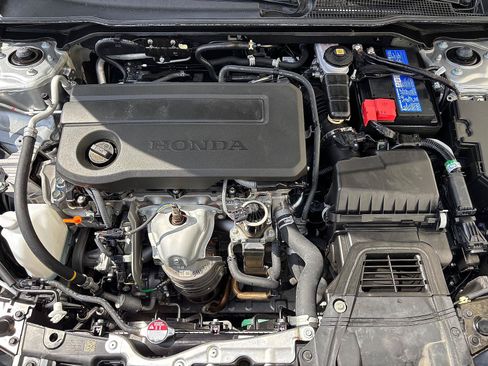 Certified 2025 Honda Civic LX image 8