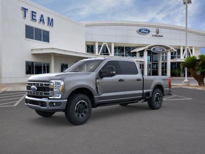 New 2026 Ford F250 XLT w/ Tremor Off-Road Package