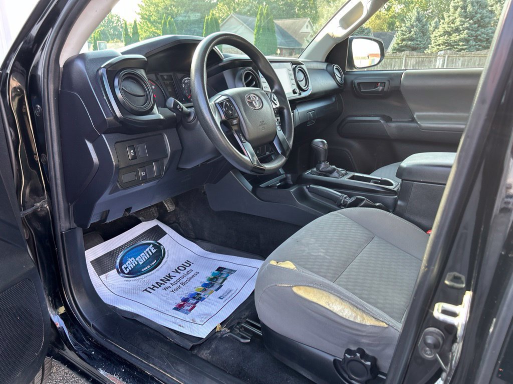 Used 2023 Toyota Tacoma SR AWD/4WD image 14