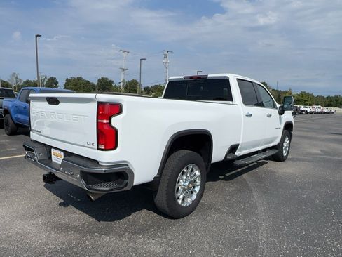 Used 2025 Chevrolet Silverado 2500 LTZ w/ LTZ Plus Package AWD/4WD image 3