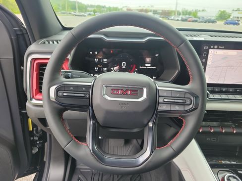 New 2025 GMC Canyon AT4 w/ AT4X Package image 21