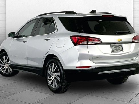 Used 2022 Chevrolet Equinox LT image 11