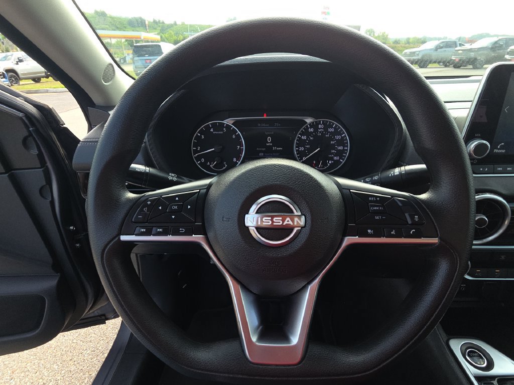 Used 2024 Nissan Sentra SV FWD image 17