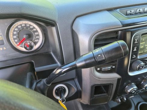 Used 2018 RAM 3500 Tradesman w/ Power & Remote Entry Group AWD/4WD image 12