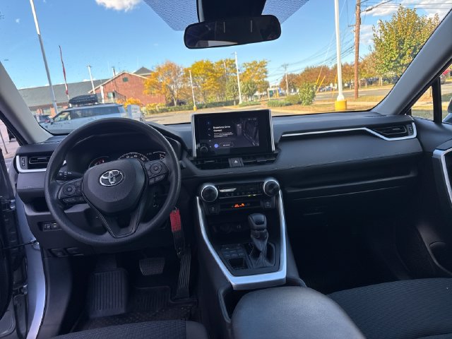 Used 2024 Toyota RAV4 LE AWD/4WD image 15