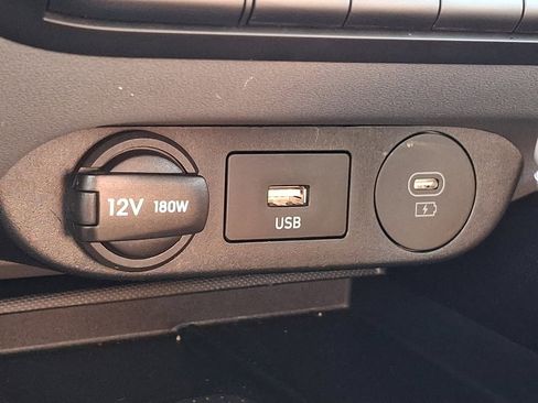 Certified 2025 Hyundai Elantra Sport FWD image 23