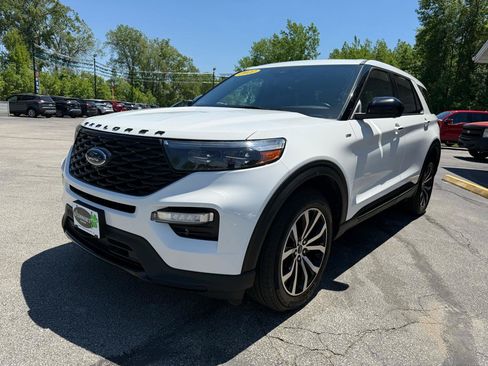 Used 2022 Ford Explorer ST-Line AWD/4WD image 7