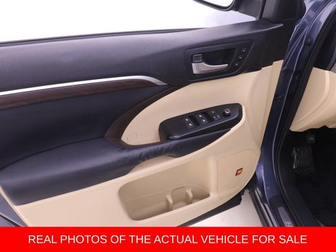 Used 2014 Toyota Highlander Limited AWD/4WD image 8