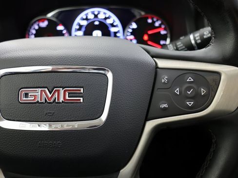 Used 2023 GMC Acadia Denali w/ Denali Technology Package image 30