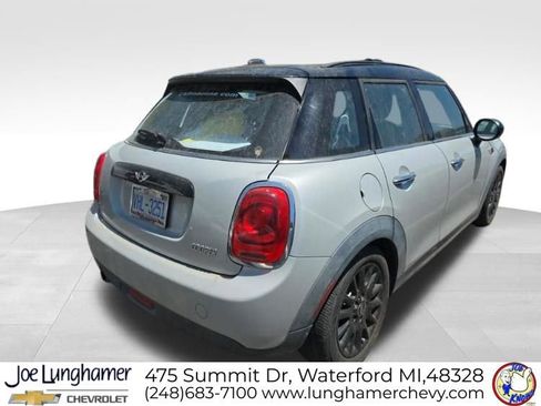 Used 2016 MINI Cooper 4-Door Hardtop FWD image 4