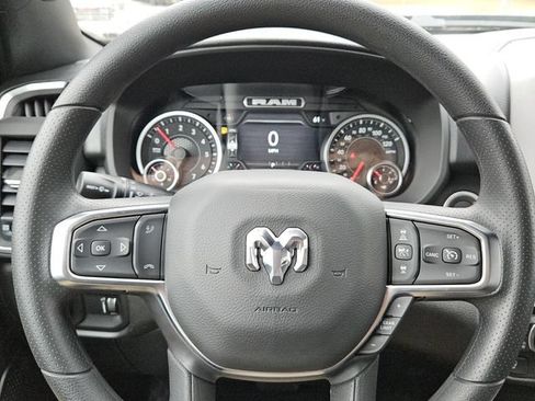 New 2026 RAM 1500 Express AWD/4WD image 22