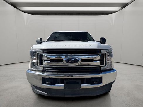 Used 2019 Ford F250 XLT image 5