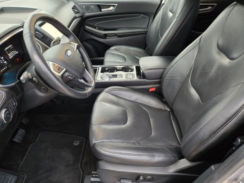 Used 2020 Ford Edge Titanium w/ Equipment Group 301A image 11
