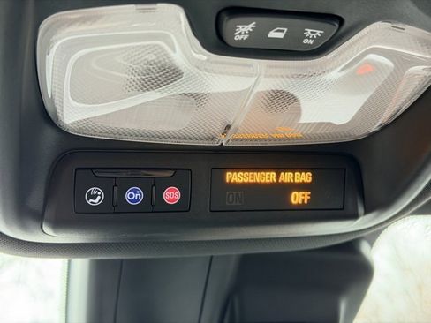 Certified 2024 Chevrolet TrailBlazer RS w/ Convenience Package image 18