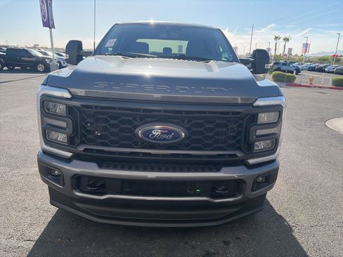 Used 2023 Ford F250 XLT w/ XLT Premium Package AWD/4WD image 8