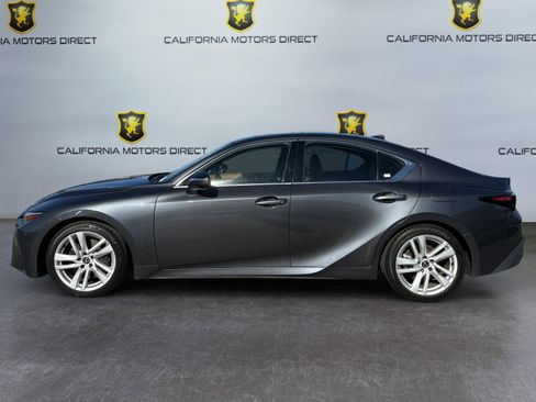 Used 2023 Lexus IS 300 w/ Comfort Package image 2