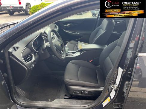 Used 2023 Chevrolet Malibu LT FWD image 11