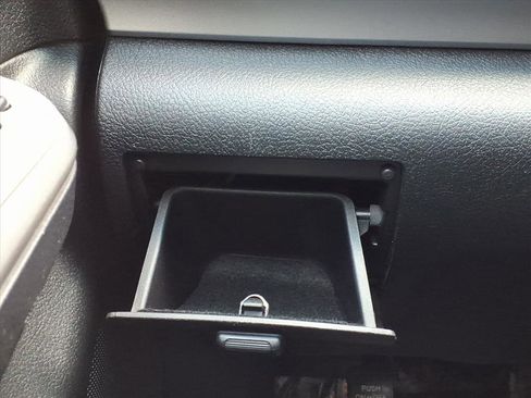 Used 2014 Toyota Camry L image 30