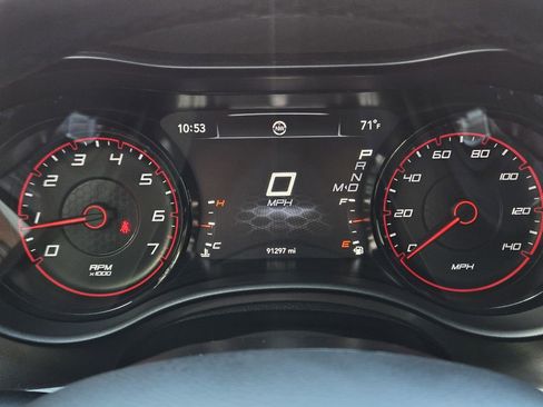 Used 2020 Dodge Charger SXT w/ Blacktop Package image 17