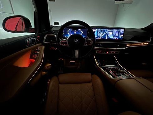 Used 2023 BMW X7 xDrive40i w/ Executive Package image 50