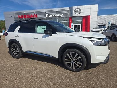 New 2025 Nissan Pathfinder Platinum