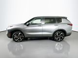 Used 2024 Mitsubishi Outlander SE image 4