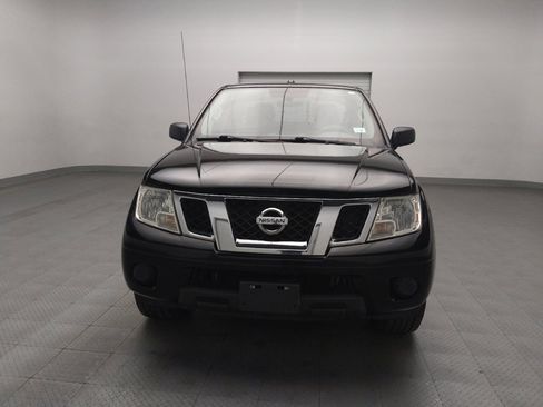 Used 2016 Nissan Frontier SV image 15