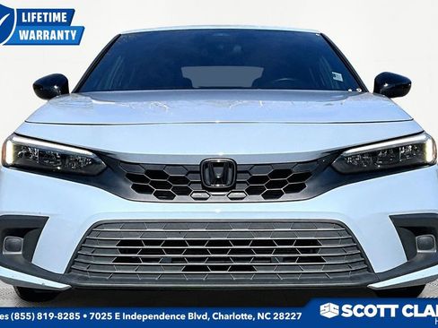 Used 2024 Honda Civic Sport image 2