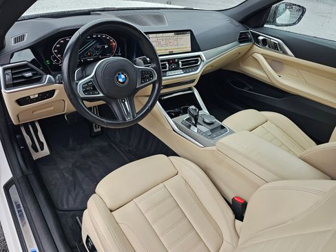 Used 2021 BMW M440i Convertible w/ Premium Package image 32