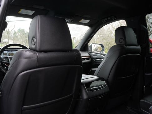 Used 2022 Cadillac Escalade Luxury AWD/4WD image 47