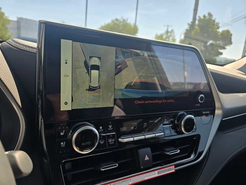 New 2026 Toyota Highlander Platinum AWD/4WD image 30
