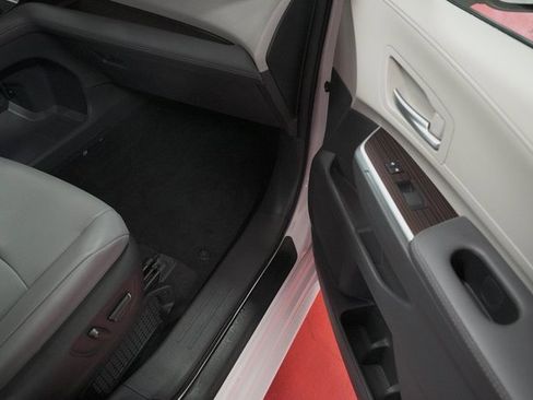 Used 2023 Toyota Sienna XLE w/ XLE Plus Package image 16