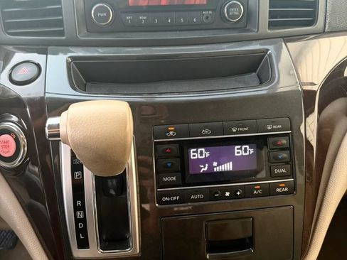 Used 2012 Nissan Quest SV FWD image 9