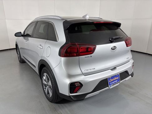 Used 2020 Kia Niro LX image 6