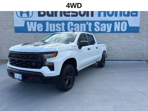 Used 2023 Chevrolet Silverado 1500 Custom Trail Boss AWD/4WD image 1