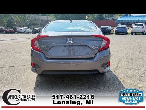 Used 2018 Honda Civic EX image 7