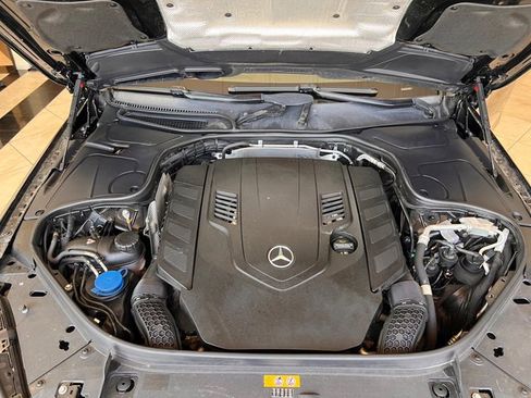 Used 2019 Mercedes-Benz S 560 4MATIC Sedan image 24
