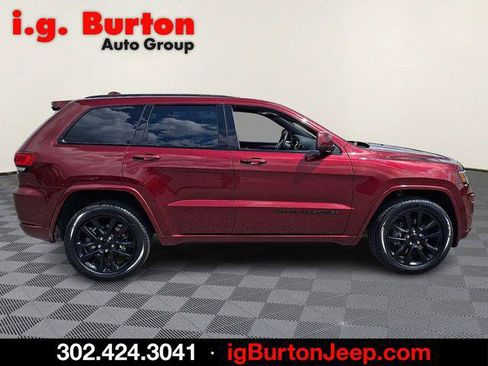 Certified 2021 Jeep Grand Cherokee Laredo X AWD/4WD image 7