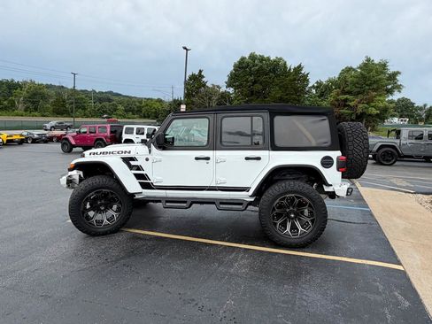 Used 2019 Jeep Wrangler Unlimited Rubicon AWD/4WD image 6