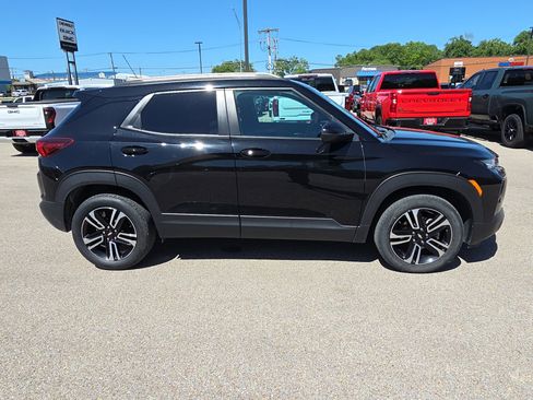 Certified 2023 Chevrolet TrailBlazer LT w/ Convenience Package AWD/4WD image 9